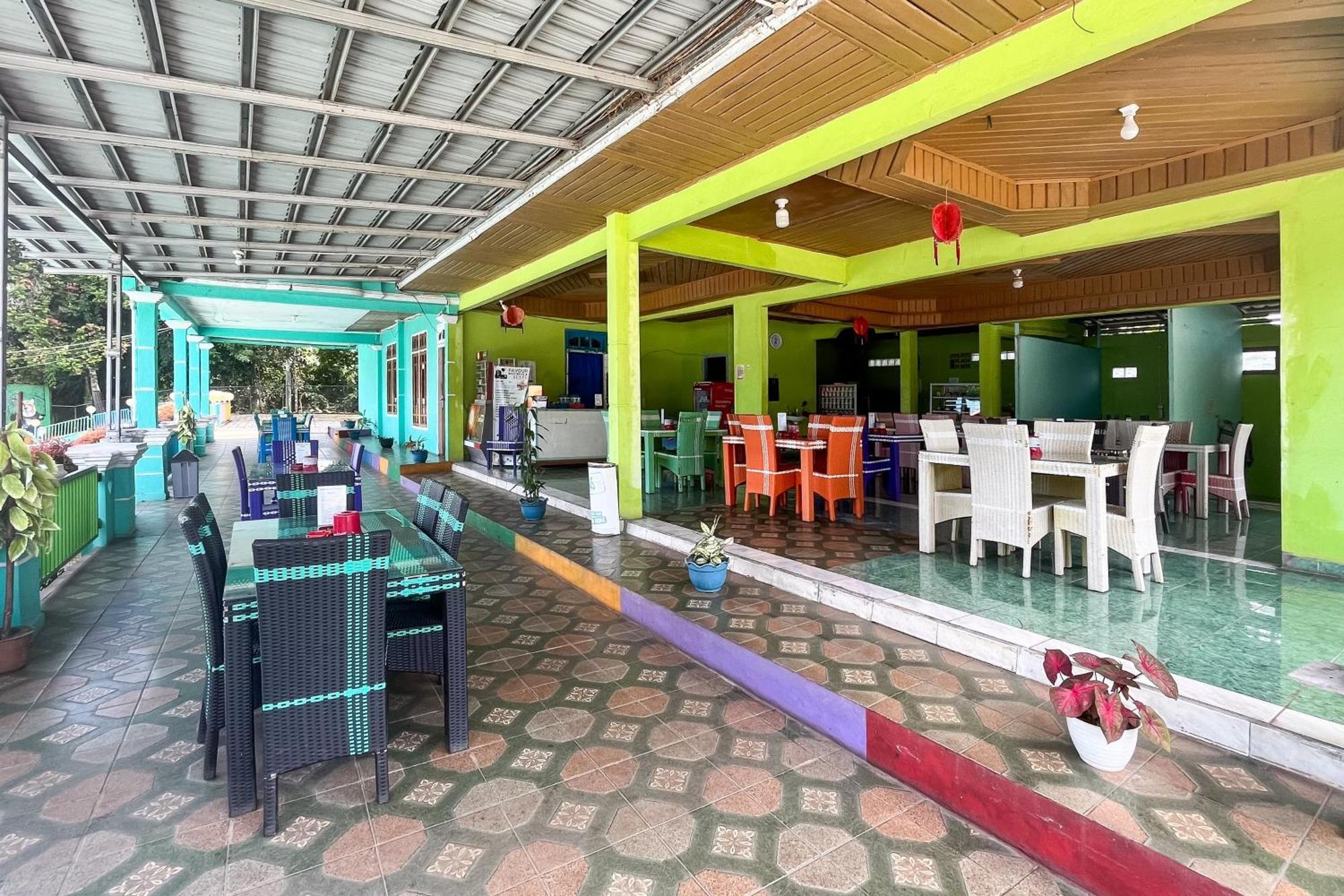 Reddoorz At Villa Waterfun Favour Pagar Alam Pagaralam Exterior foto